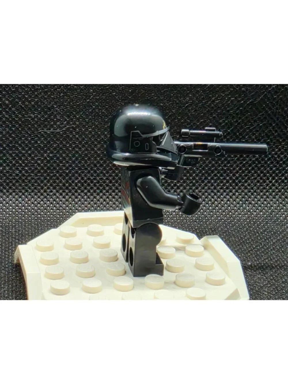 LEGO Star Wars Death Trooper sw1416 Minifigure w/ Blaster New Collectible